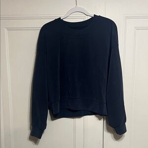 Lululemon crew neck sweatshirt